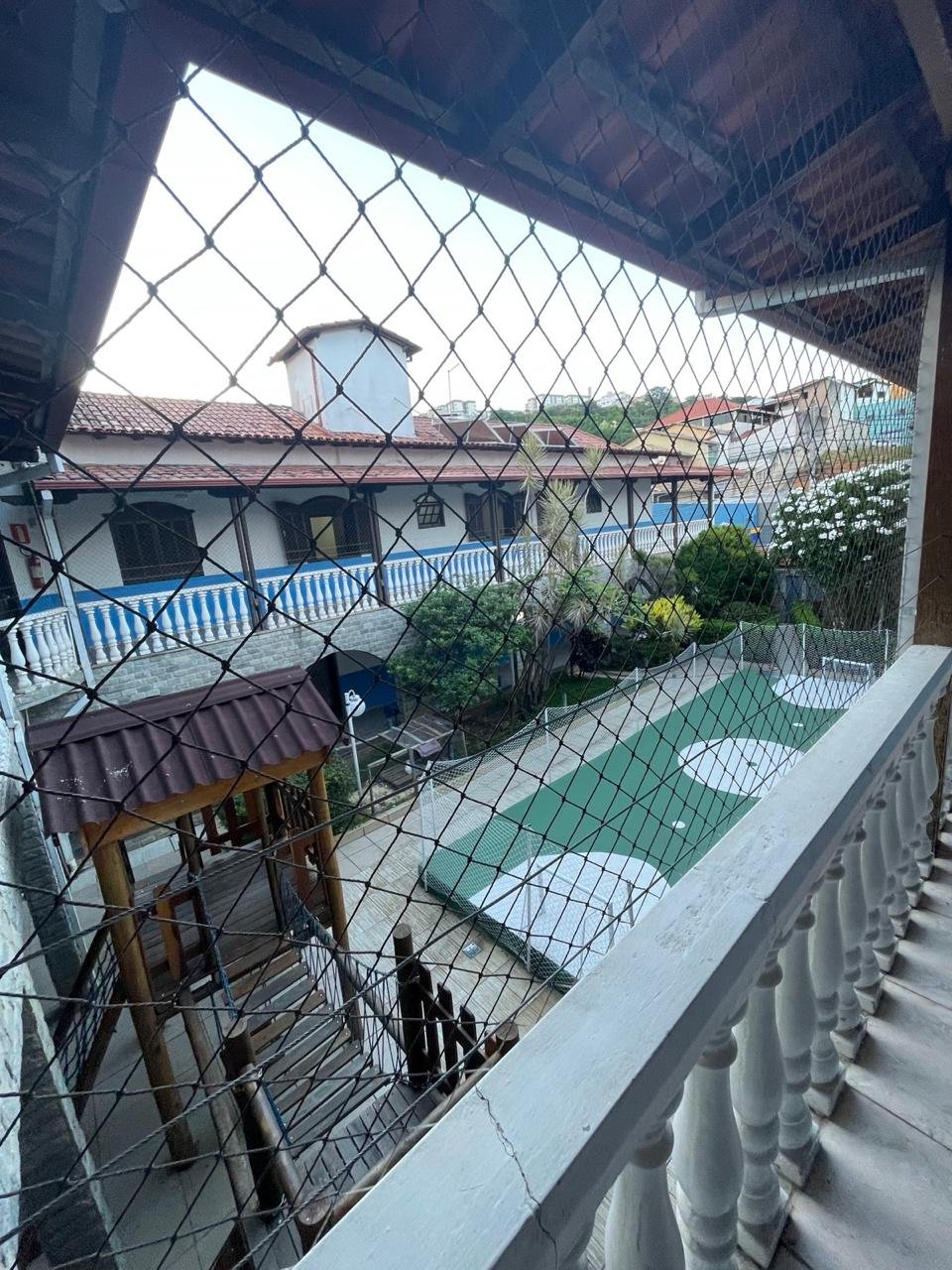 Vista do pátio e da estrutura